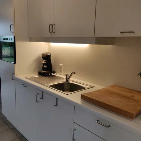 De Haan *